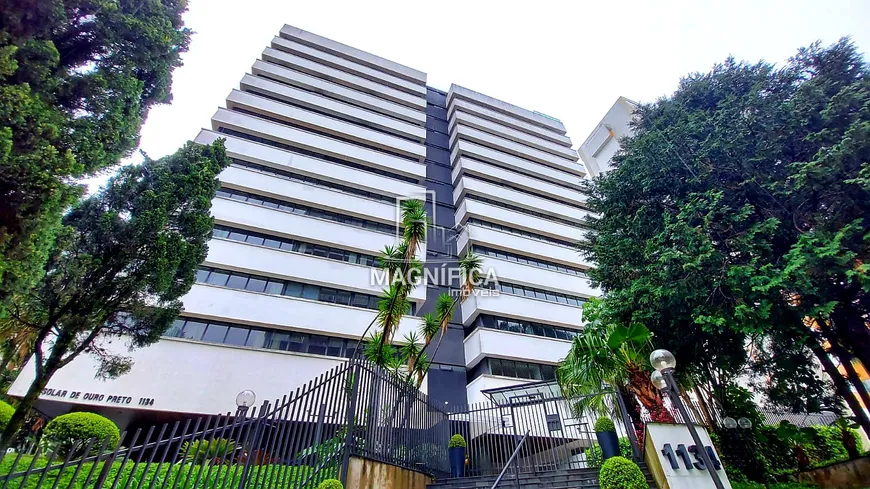 Foto 1 de Apartamento com 3 Quartos à venda, 218m² em Bigorrilho, Curitiba