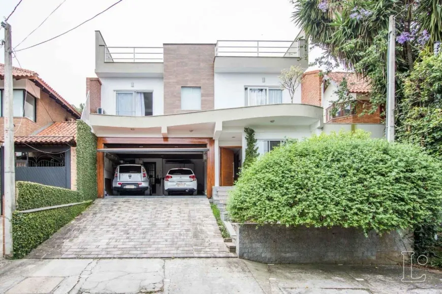 Foto 1 de Casa de Condomínio com 3 Quartos à venda, 272m² em Espiríto Santo, Porto Alegre