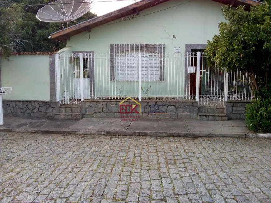 Foto 1 de Casa com 4 Quartos à venda, 170m² em Centro, Pindamonhangaba