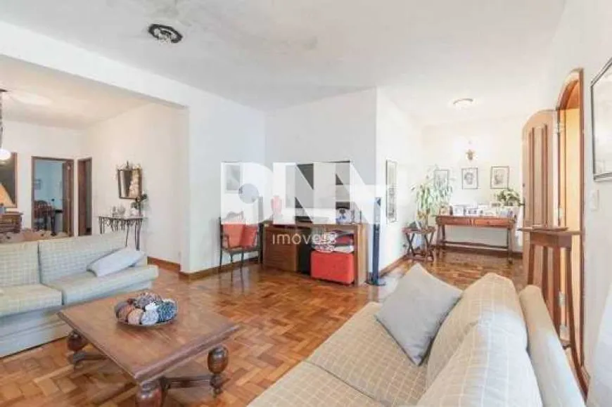 Foto 1 de Casa com 4 Quartos à venda, 230m² em Jardim Botânico, Rio de Janeiro