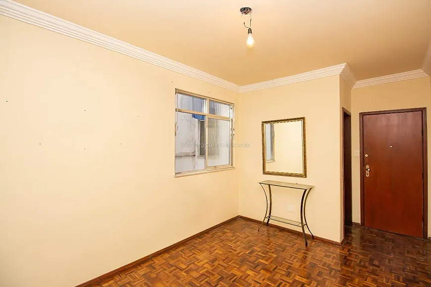 Foto 1 de Apartamento com 3 Quartos à venda, 79m² em Vale do Ipê, Juiz de Fora