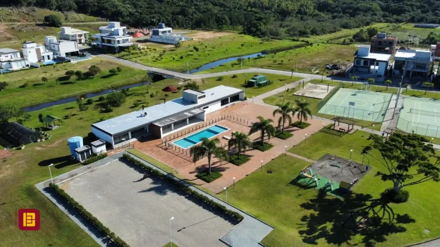 Foto 1 de Lote/Terreno à venda, 2m² em Ingleses do Rio Vermelho, Florianópolis