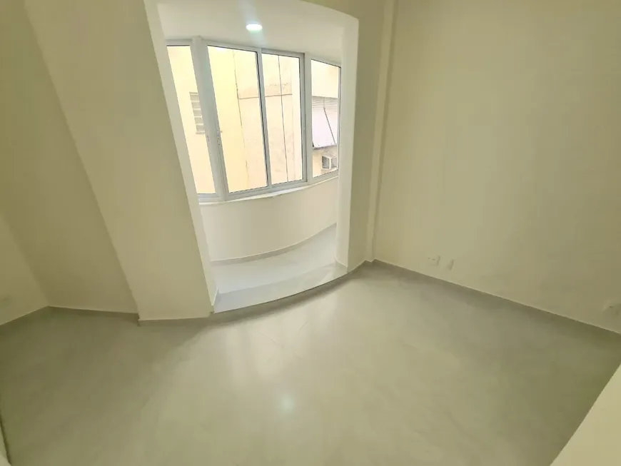 Foto 1 de Apartamento com 1 Quarto à venda, 40m² em Catete, Rio de Janeiro