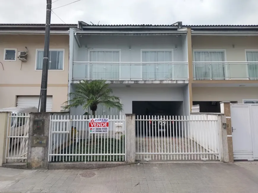 Foto 1 de Casa com 2 Quartos à venda, 100m² em Floresta, Joinville