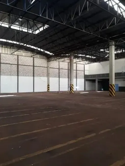 Foto 1 de Galpão/Depósito/Armazém à venda, 34000m² em Vila Xavier, Araraquara