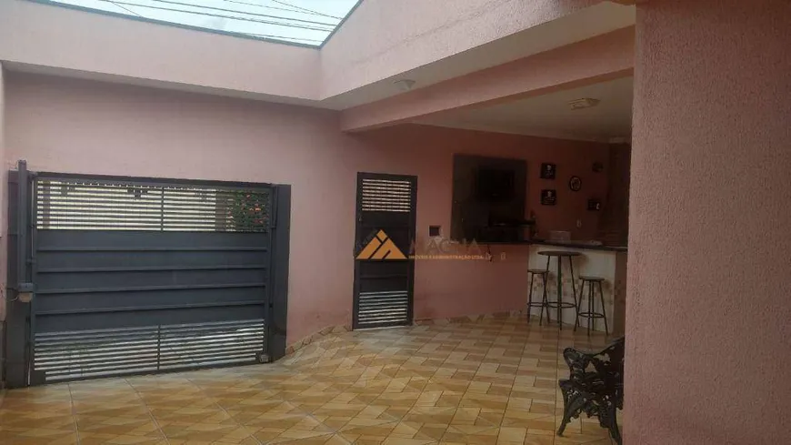 Foto 1 de Casa com 3 Quartos à venda, 195m² em Residencial e Comercial Palmares, Ribeirão Preto