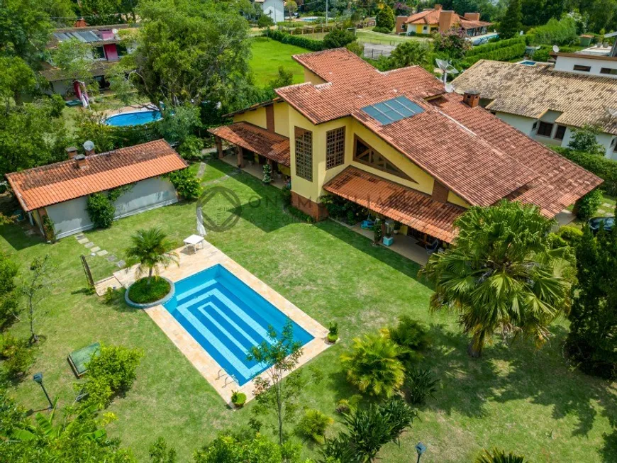 Foto 1 de Casa de Condomínio com 5 Quartos para alugar, 406m² em do Carmo Canguera, São Roque