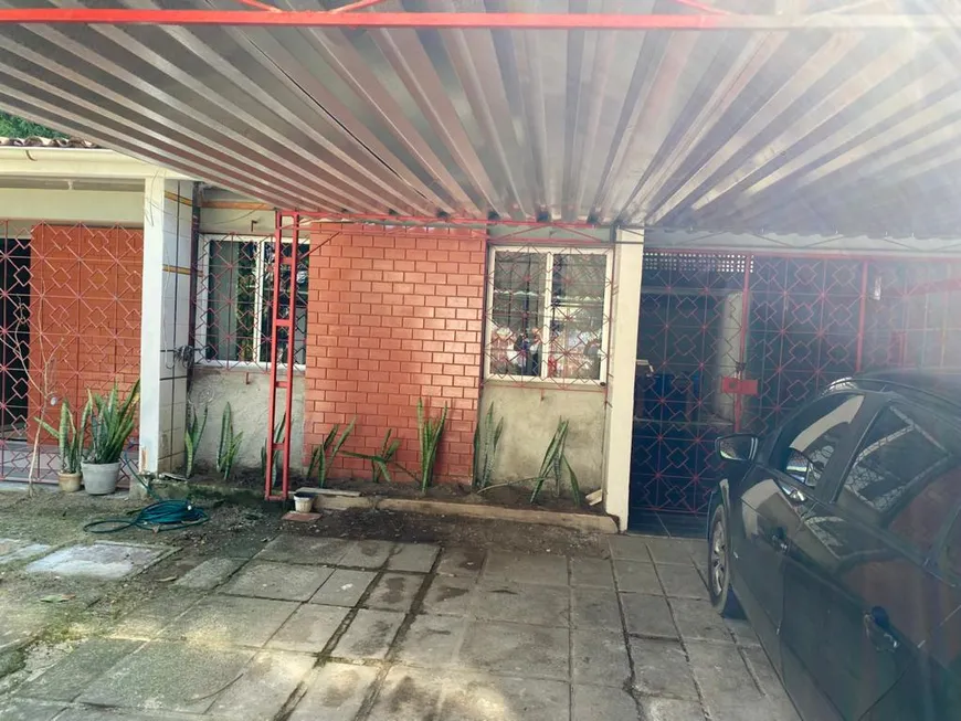 Foto 1 de Casa com 3 Quartos à venda, 280m² em Engenho do Meio, Recife