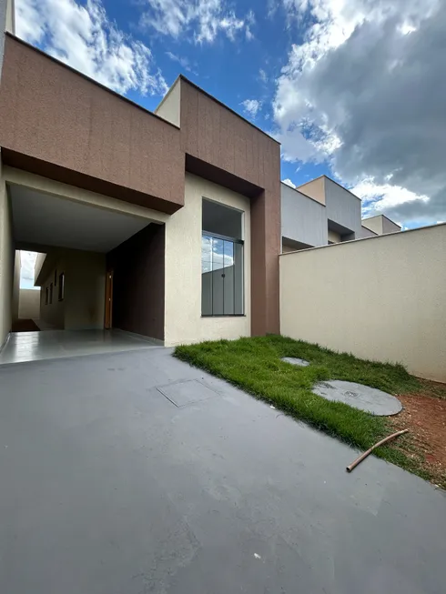 Foto 1 de Casa com 3 Quartos à venda, 94m² em Setor dos Bandeirantes, Aparecida de Goiânia