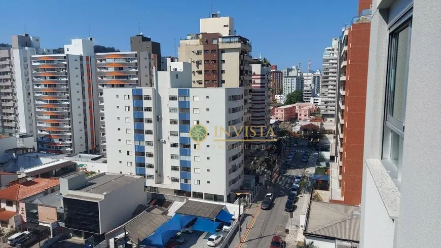 Foto 1 de Apartamento com 2 Quartos à venda, 69m² em Centro, Florianópolis