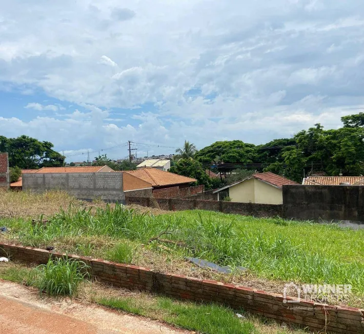 Foto 1 de Lote/Terreno à venda, 340m² em Jardim Guairaca, Maringá