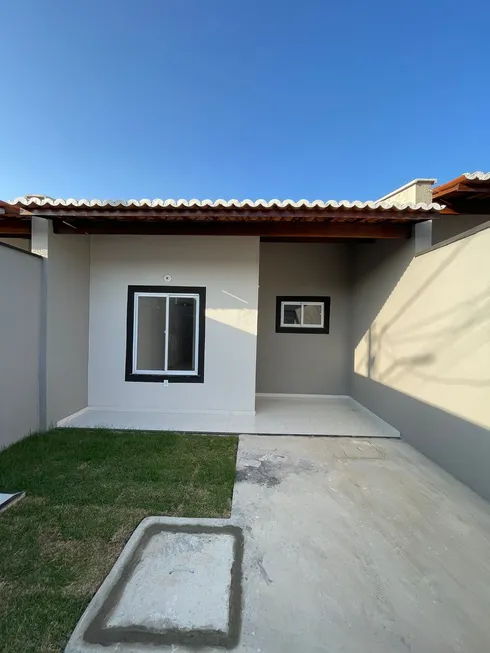 Foto 1 de Casa com 3 Quartos à venda, 90m² em Barrocão, Itaitinga