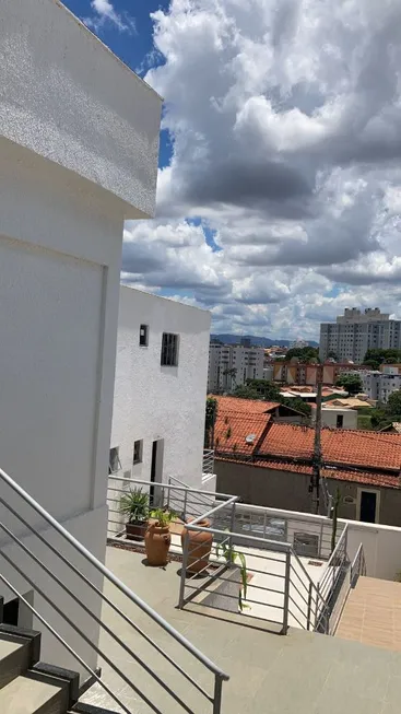 Foto 1 de Flat com 2 Quartos para alugar, 55m² em São João Batista, Belo Horizonte