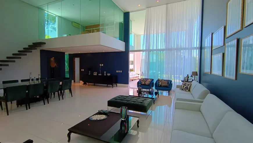 Foto 1 de Casa de Condomínio com 4 Quartos à venda, 497m² em Ponta Negra, Manaus