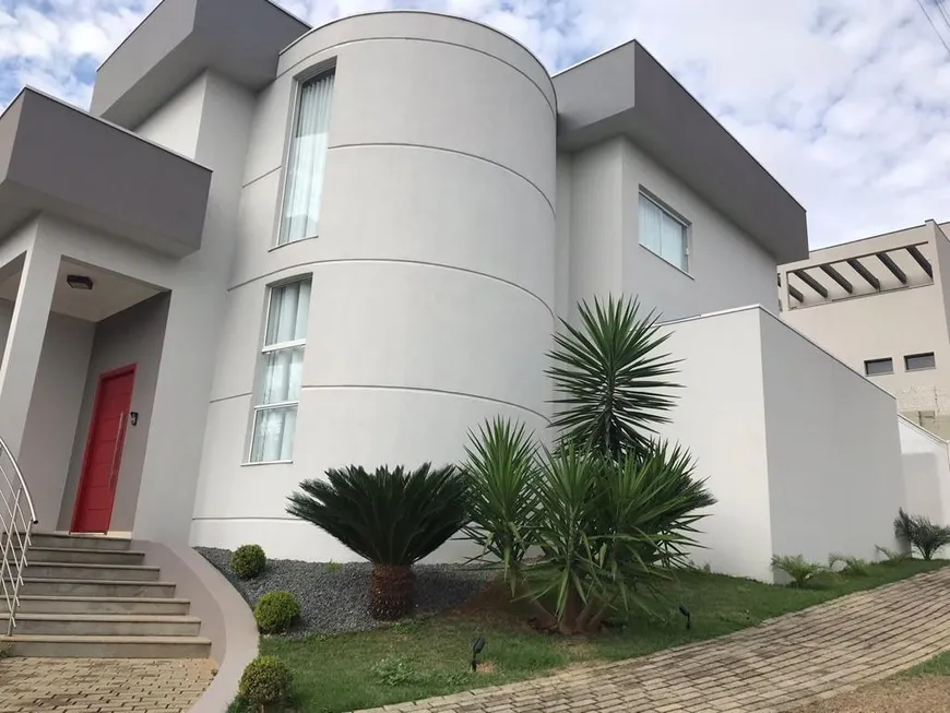 Foto 1 de Casa de Condomínio com 3 Quartos à venda, 290m² em Swiss Park, Campinas