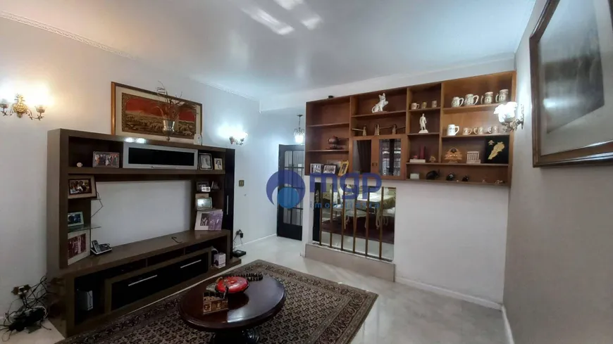 Foto 1 de Sobrado com 3 Quartos à venda, 208m² em Vila Paiva, São Paulo