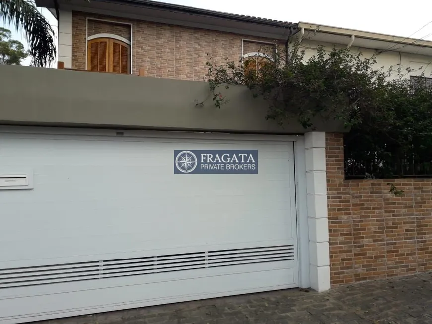 Foto 1 de Casa com 4 Quartos para venda ou aluguel, 145m² em Indianópolis, São Paulo