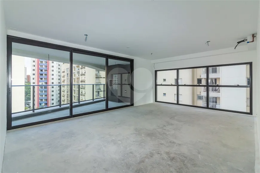 Foto 1 de Apartamento com 3 Quartos à venda, 152m² em Vila Olímpia, São Paulo