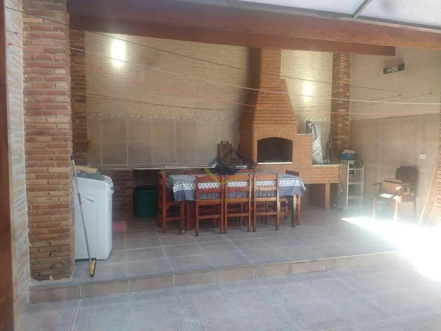 Foto 1 de Sobrado com 3 Quartos à venda, 150m² em Jardim Varan, Suzano