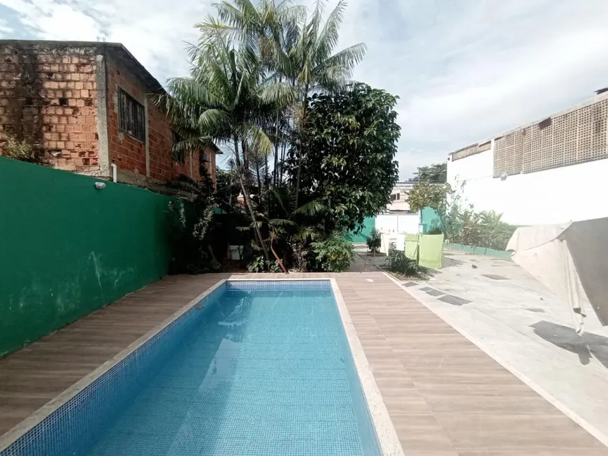 Foto 1 de Casa com 3 Quartos à venda, 480m² em da Luz, Nova Iguaçu