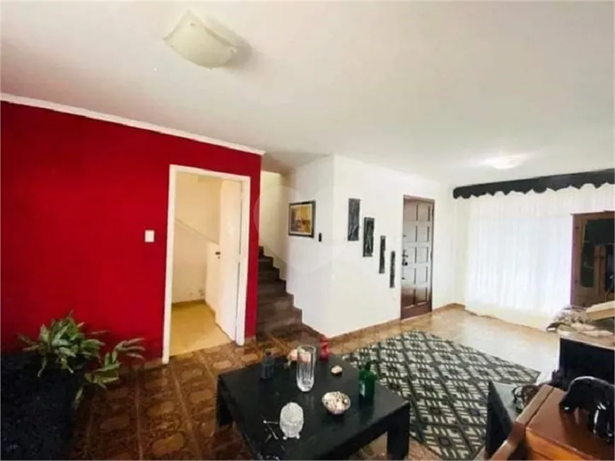 Foto 1 de Casa com 3 Quartos à venda, 154m² em Gonzaga, Santos