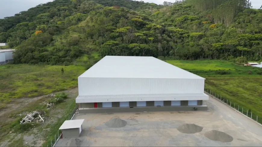 Foto 1 de Galpão/Depósito/Armazém para alugar, 6000m² em Machados, Navegantes