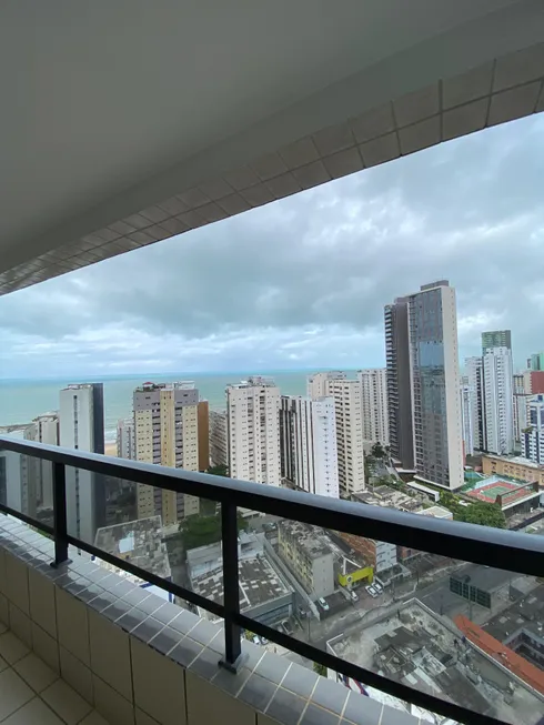 Foto 1 de Apartamento com 4 Quartos para alugar, 149m² em Boa Viagem, Recife