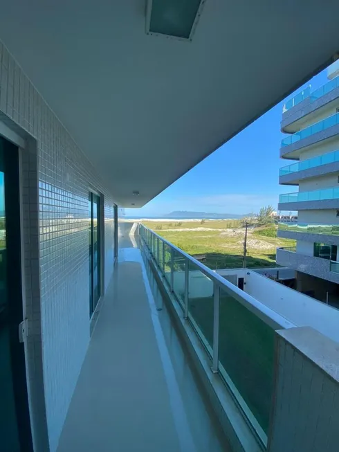 Foto 1 de Apartamento com 3 Quartos à venda, 180m² em Braga, Cabo Frio