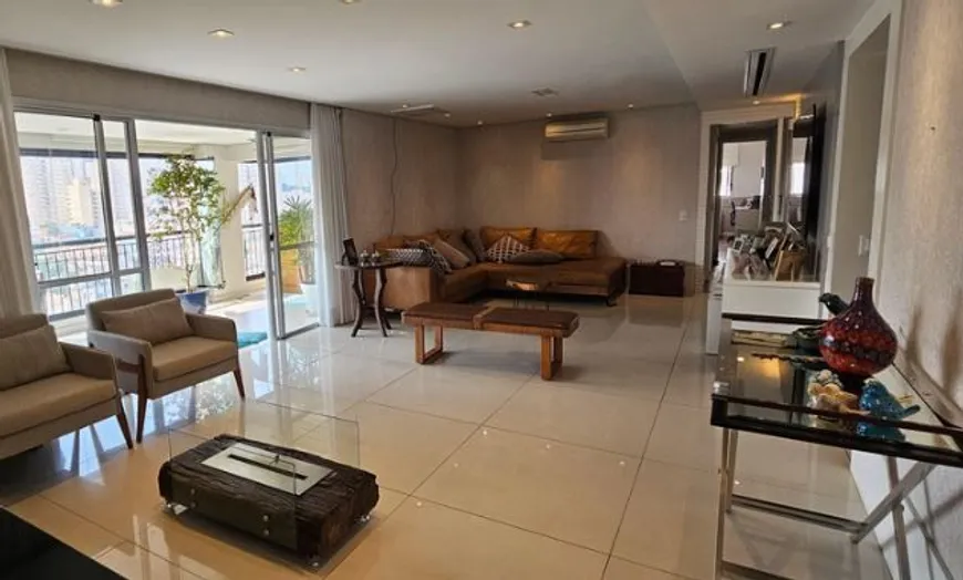 Foto 1 de Apartamento com 3 Quartos à venda, 193m² em Aclimação, São Paulo