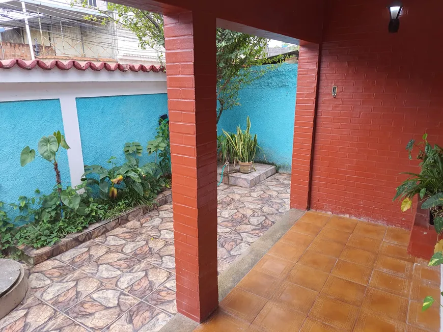 Foto 1 de Casa com 2 Quartos à venda, 100m² em Santa Eugênia, Nova Iguaçu