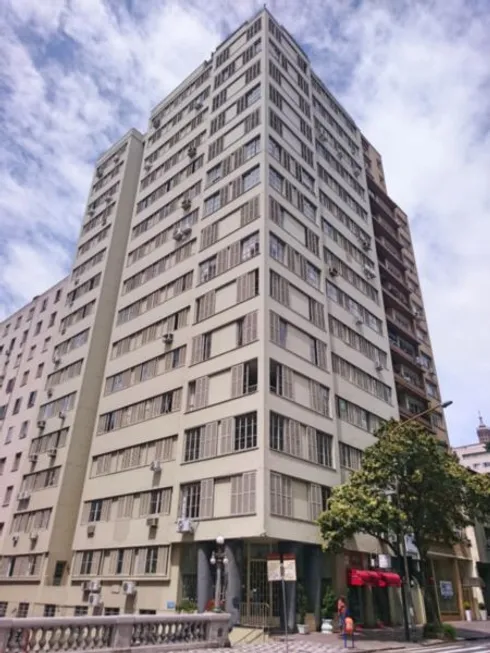 Foto 1 de Apartamento com 3 Quartos à venda, 146m² em Centro, Porto Alegre