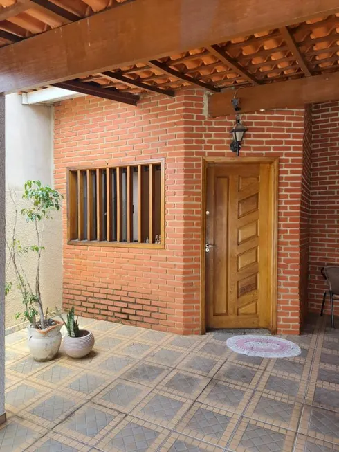 Foto 1 de Casa com 3 Quartos à venda, 107m² em Jardim Wanel Ville V, Sorocaba