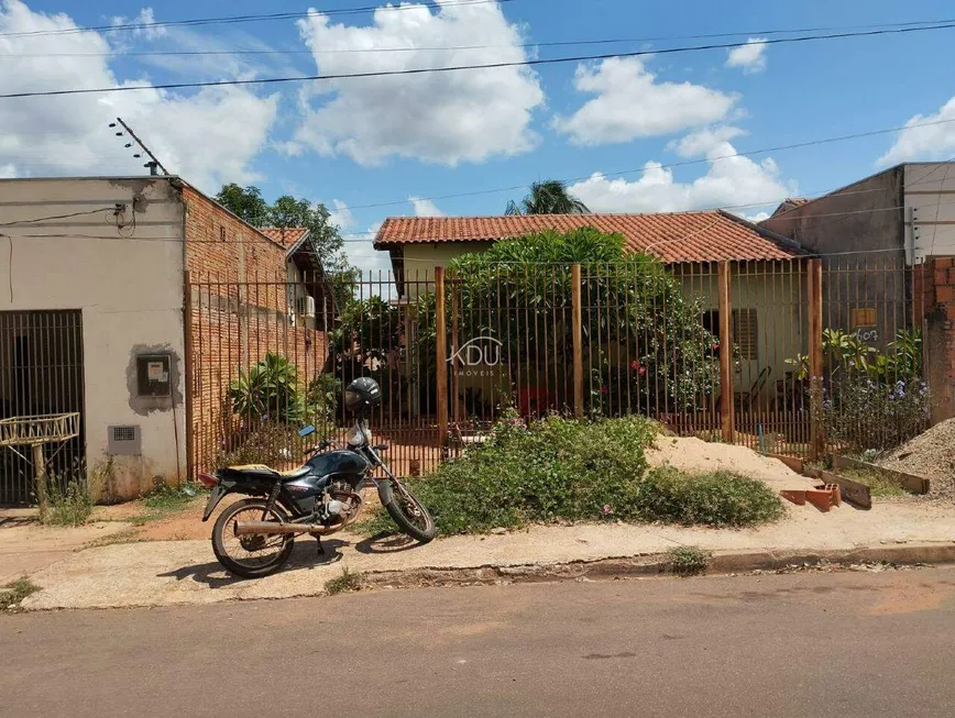 Foto 1 de Casa com 3 Quartos à venda, 60m² em Jardim Iguassu II, Rondonópolis