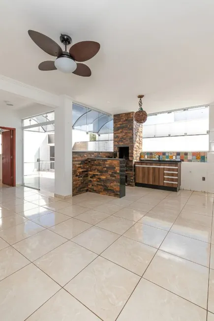 Foto 1 de Casa de Condomínio com 4 Quartos à venda, 200m² em Wanel Ville, Sorocaba
