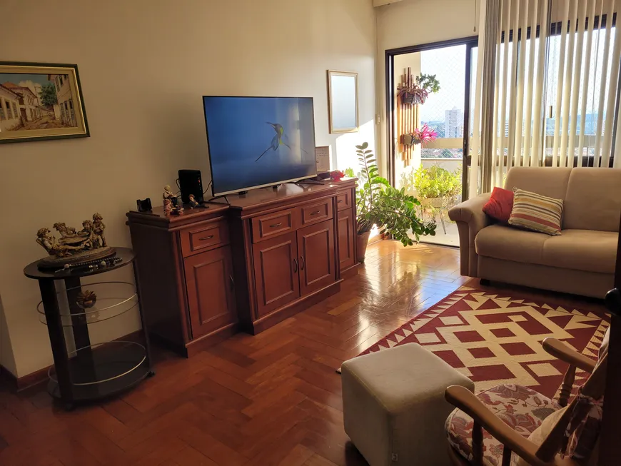 Foto 1 de Apartamento com 3 Quartos à venda, 158m² em Centro, Araraquara