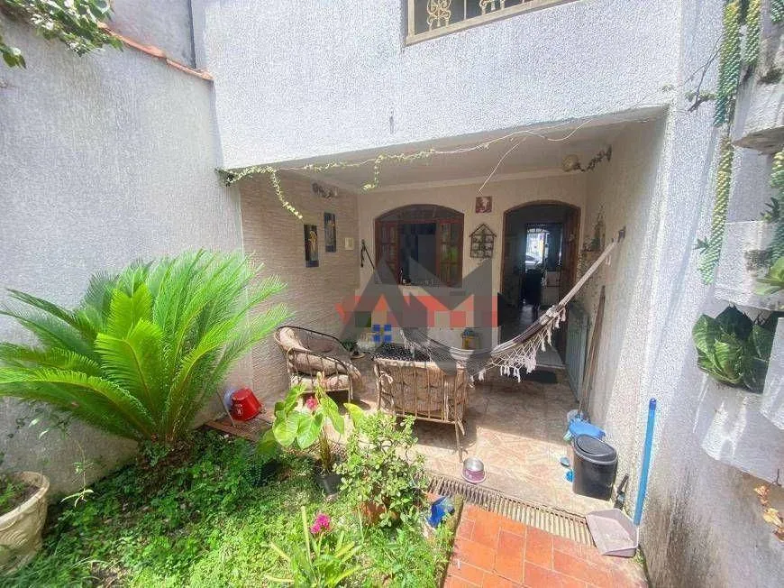 Foto 1 de Sobrado com 2 Quartos à venda, 68m² em Vila Carmosina, São Paulo