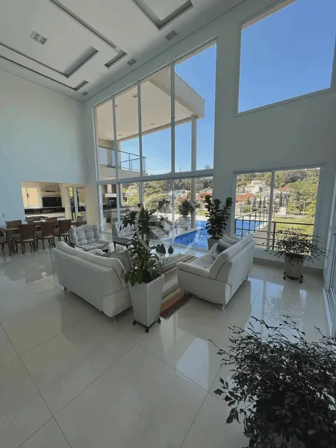 Foto 1 de Casa de Condomínio com 4 Quartos para venda ou aluguel, 680m² em Condominio Marambaia, Vinhedo