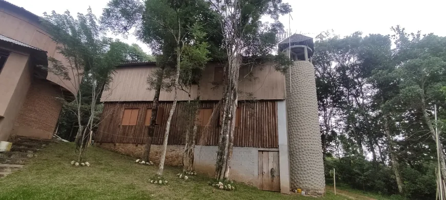 Foto 1 de Fazenda/Sítio com 5 Quartos à venda, 200m² em Faxina, São José dos Pinhais