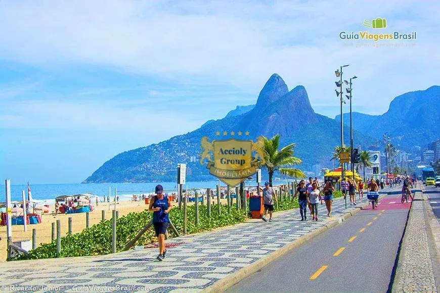 Foto 1 de Apartamento com 3 Quartos para alugar, 98m² em Leblon, Rio de Janeiro