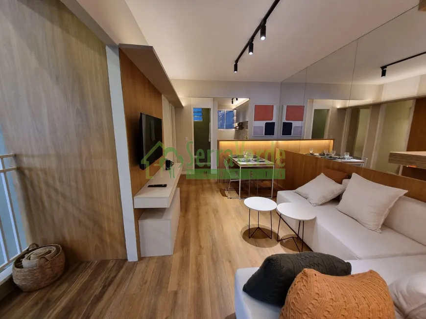 Foto 1 de Apartamento com 2 Quartos à venda, 52m² em Bingen, Petrópolis