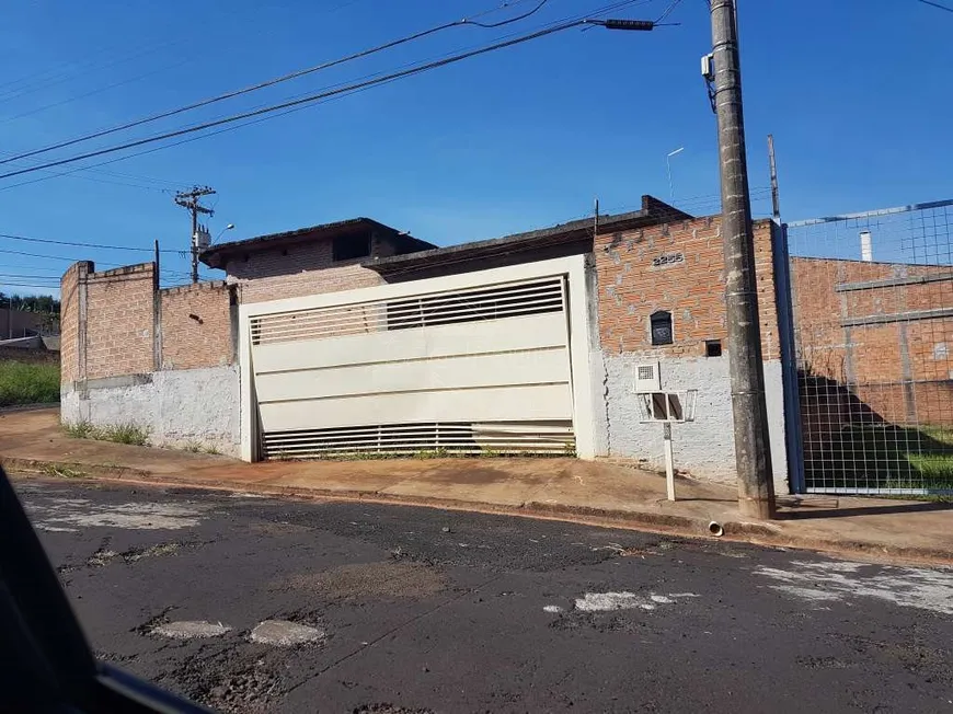 Foto 1 de Casa com 3 Quartos à venda, 205m² em Vila Santana, Araraquara