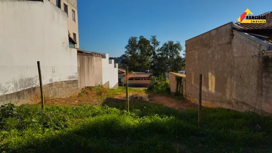 Foto 1 de Lote/Terreno à venda, 300m² em Manoel Valinhas, Divinópolis