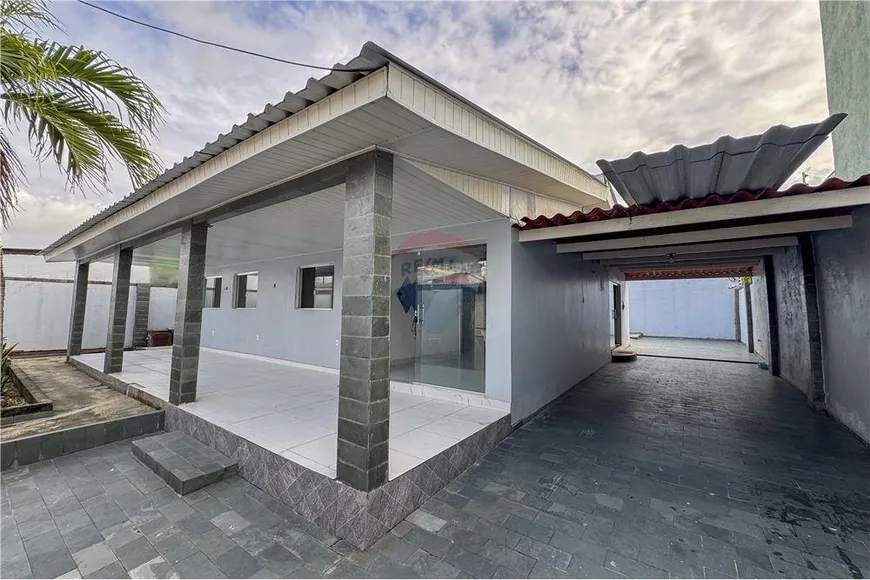 Foto 1 de Casa com 3 Quartos à venda, 204m² em Alvorada, Manaus