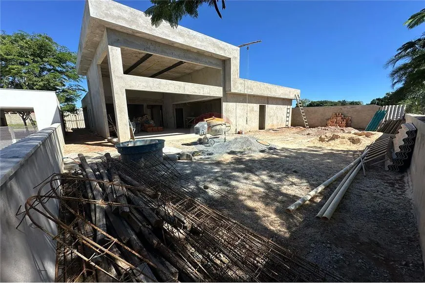 Foto 1 de Casa com 3 Quartos à venda, 250m² em Setor Habitacional Jardim Botânico, Brasília