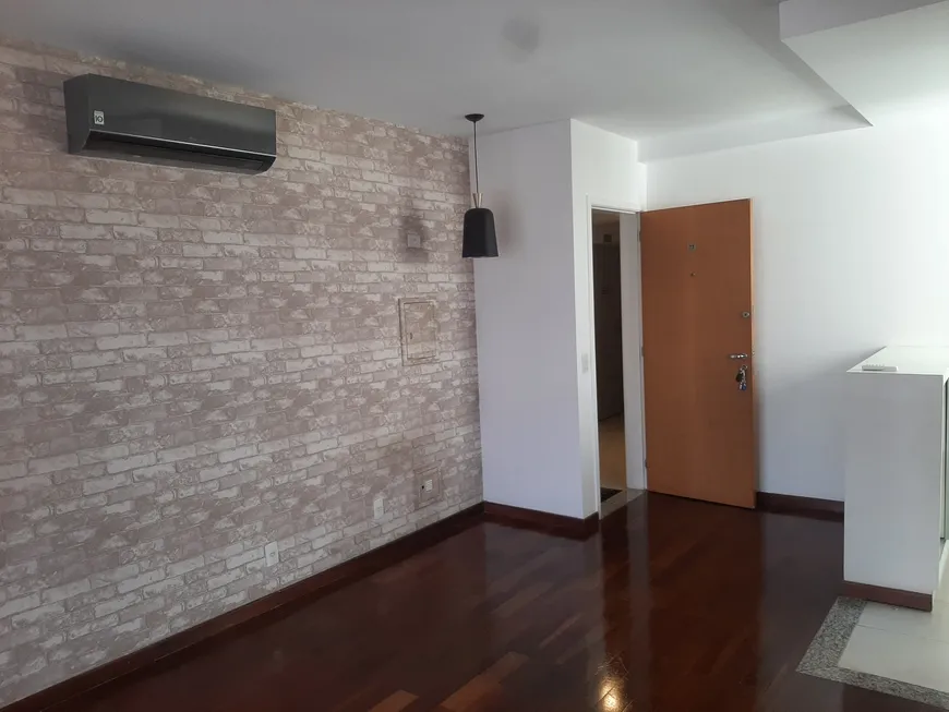 Foto 1 de Apartamento com 1 Quarto para venda ou aluguel, 43m² em Sumarezinho, São Paulo