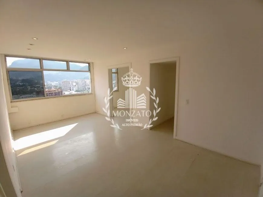 Foto 1 de Apartamento com 3 Quartos à venda, 82m² em Leblon, Rio de Janeiro