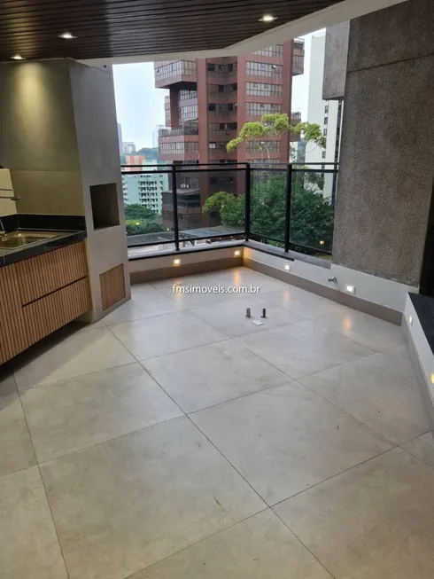 Foto 1 de Apartamento com 1 Quarto à venda, 81m² em Vila Suzana, São Paulo