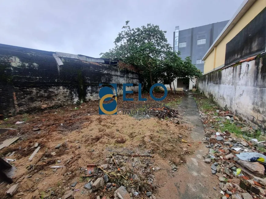 Foto 1 de Lote/Terreno à venda, 270m² em Estuario, Santos