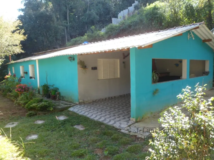 Foto 1 de Fazenda/Sítio com 3 Quartos à venda, 1580m² em Centro, Salesópolis
