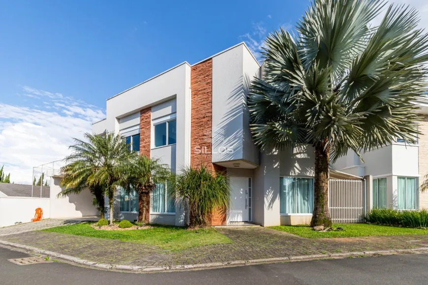 Foto 1 de Casa de Condomínio com 4 Quartos à venda, 320m² em Santa Felicidade, Curitiba